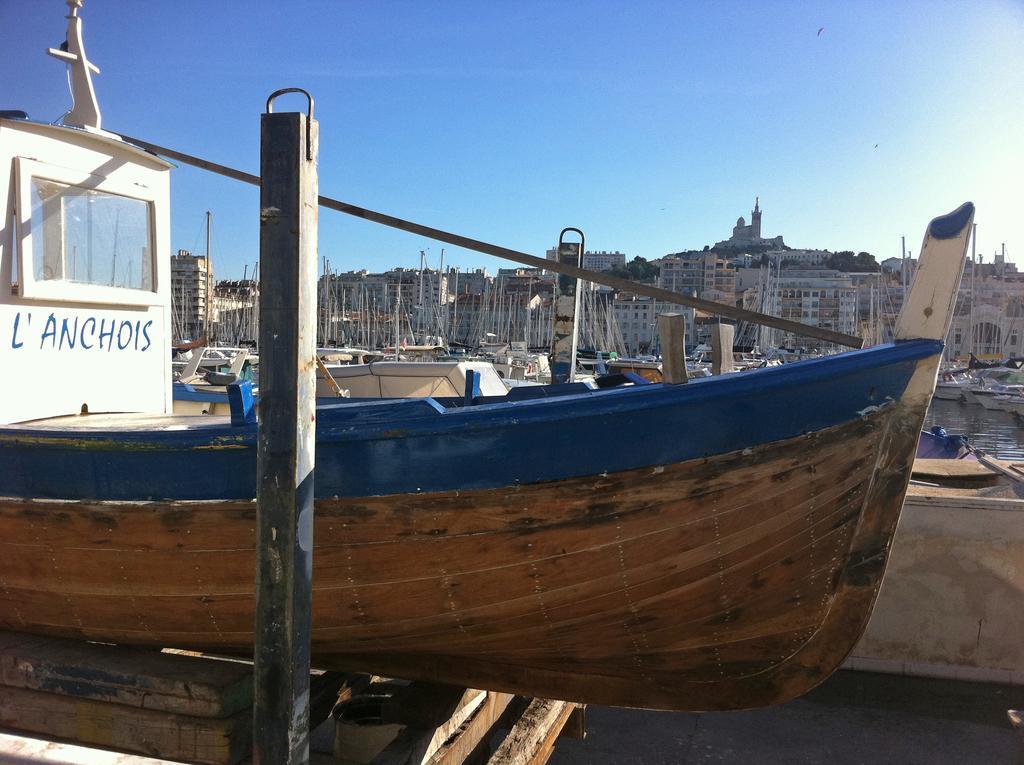 Escale Marseillaise, Grand T2 Calme, Pres Du Vieux Port Pour 2 A 4 Personnes, Nettoyage Rigoureux Appartement Marseilles Buitenkant foto